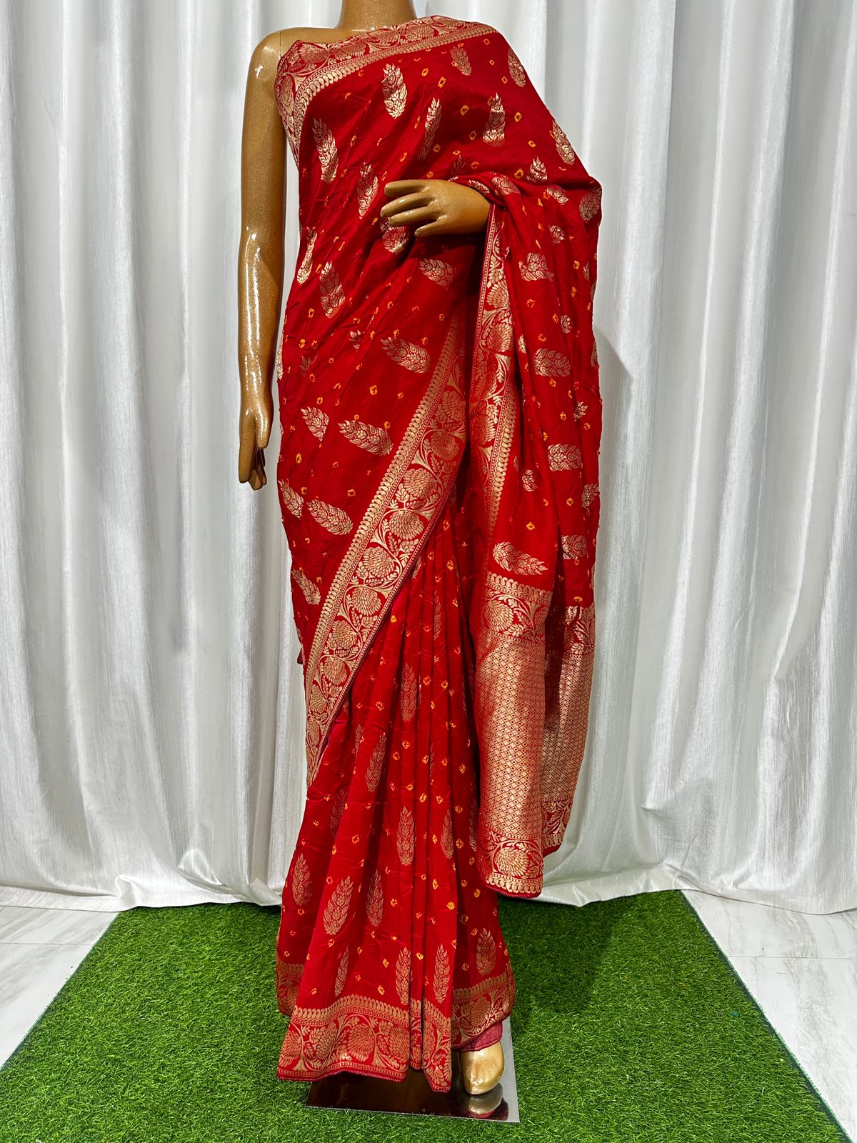 Red Pure Dola Silk Bandhej Traditional Banarasi Saree